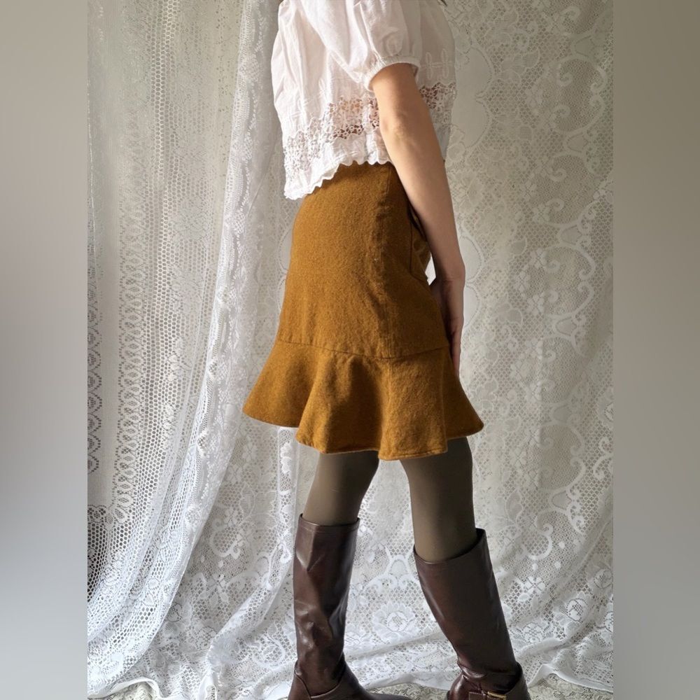 Vintage Inspired Mustard Wool Cargo Mini Skirt Buckle Flounce Hem - Picture 5 of 12